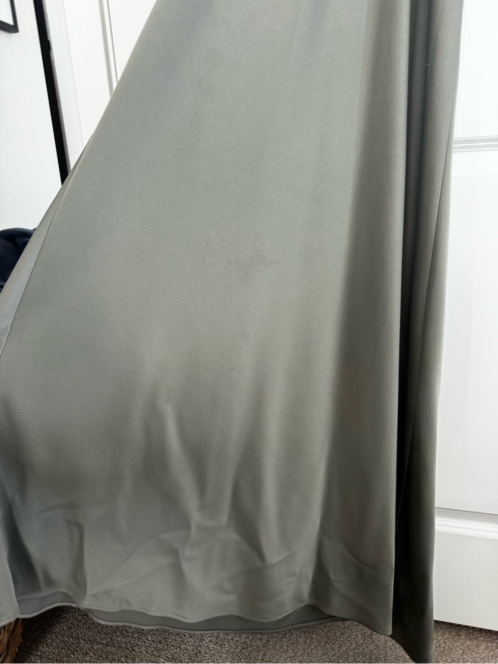 BHLDN LEILA DEEP-V
FLUTTER-SLEEVE SATIN A-LINE GOWN Moss Sage Green Size 4 - Picture 11 of 12